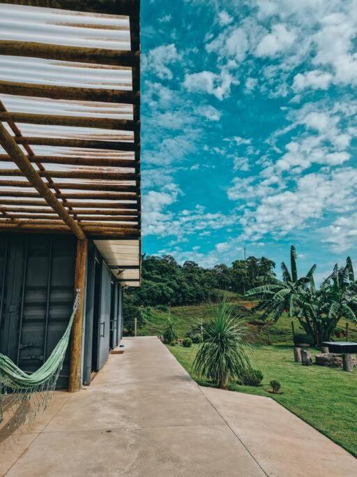 Casa Container Com Spa E Linda Vista Para A Serra Da Mantiqueira Villa Bueno Brandao Bagian luar foto